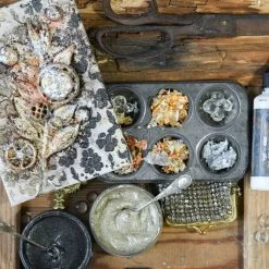 Prima Re-Design Gold Metallic Flakes Art Ingredients - 1 Jar